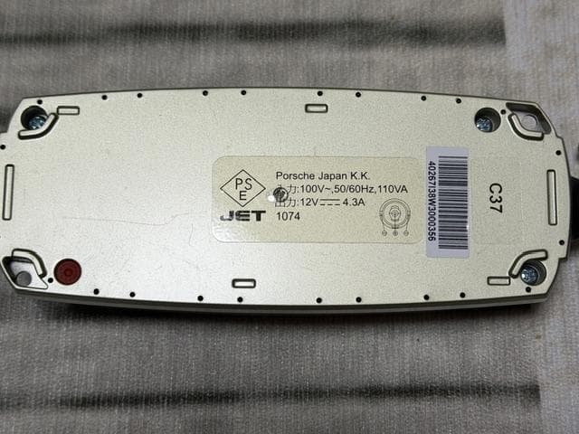 ポルシェ 純正 CTEK バッテリーチャージャー