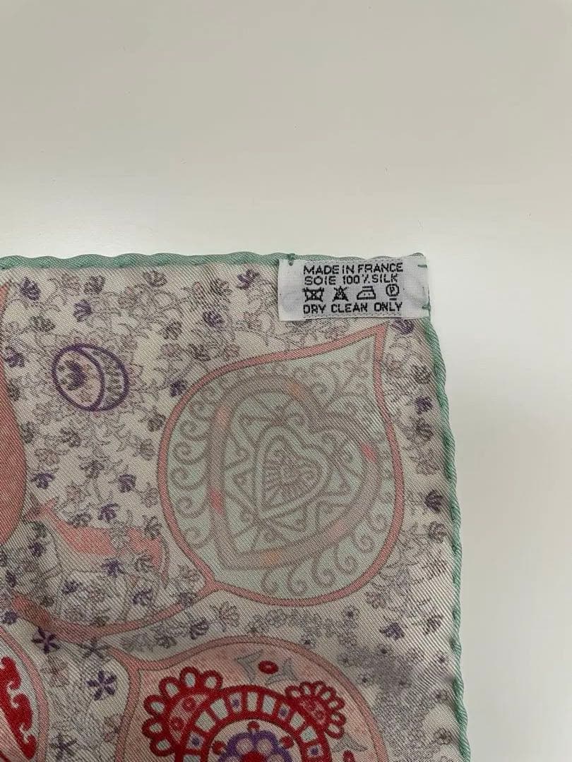 12月末まで値下げ！美品　エルメス シルクスカーフ カレ