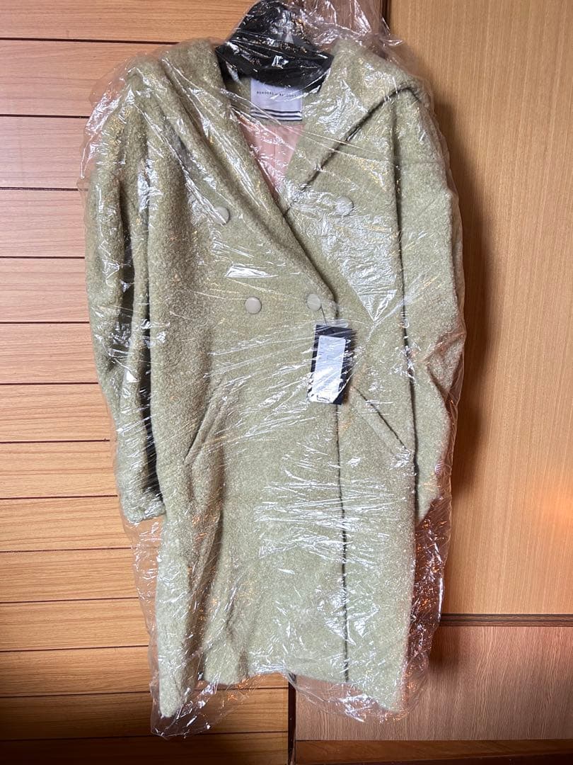 ワ*コ様 ボーダーアットバルコニー　パフスリーブボアコート￼ M 新品