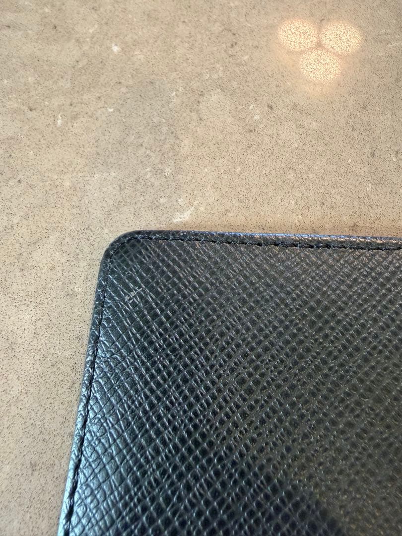 ルイヴィトン　タイガ　長財布