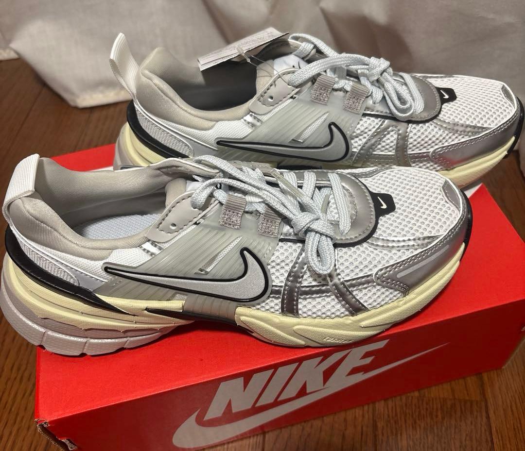 新品　NIKE W V2K RUN ナイキ ウィメンズ V2K ラン 【SP】