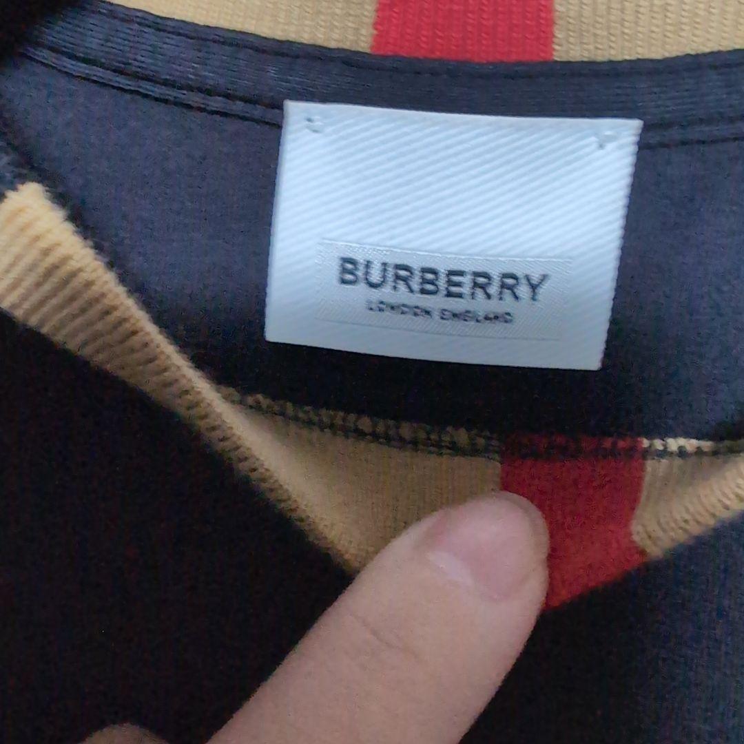 ２２時までこの価格で！BURBERRY 黒 長袖Tシャツ