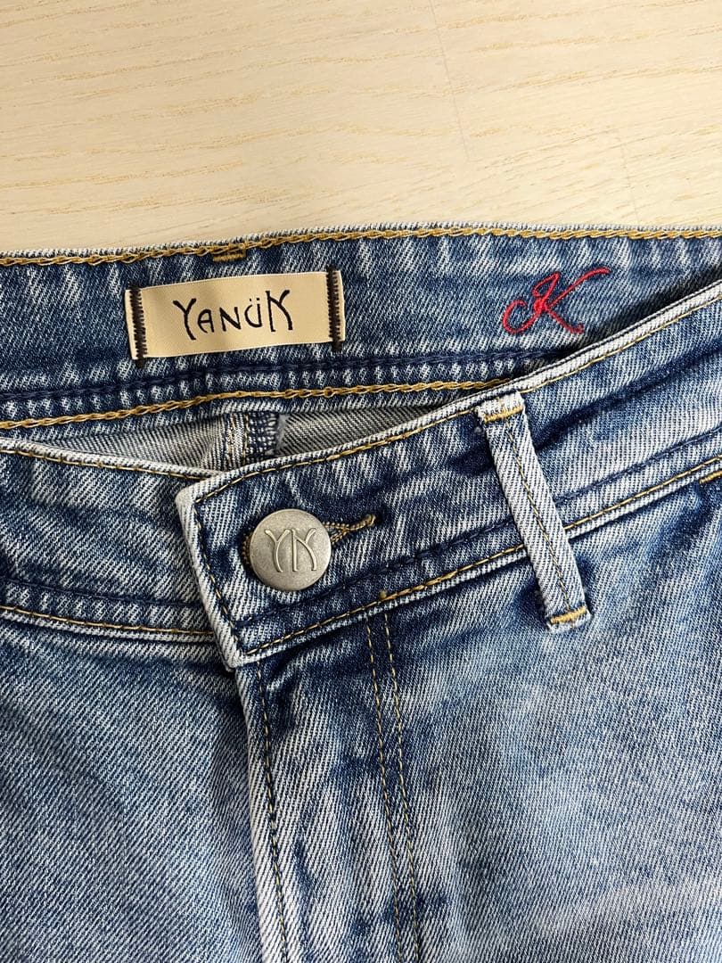 YANUK スタイリスト加藤かすみ　ローライズ ストレート VSX
