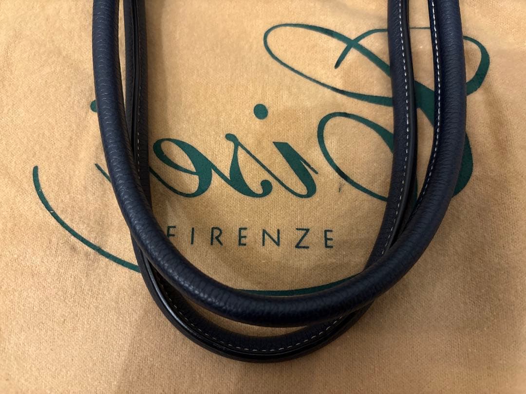 美品 シセイ cisei トートバッグ TOTE 本革　ネイビー