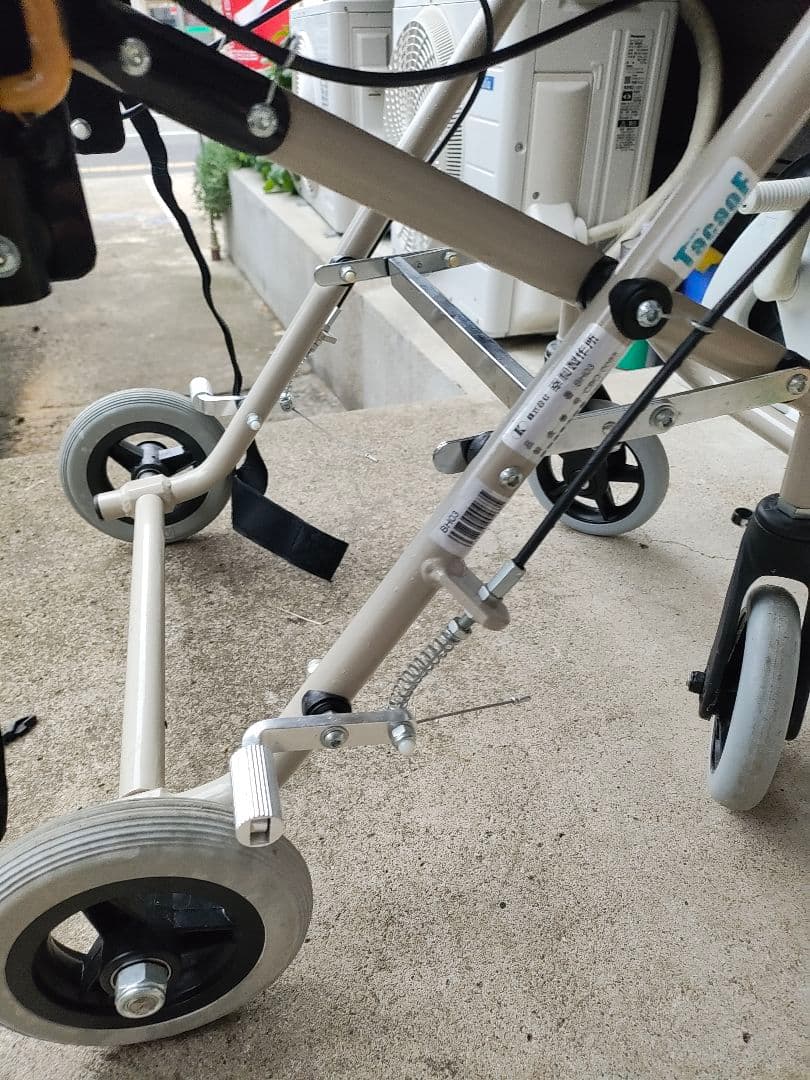 幸和製作所 テイコブ アルミ製コンパクト介助車 BH03
