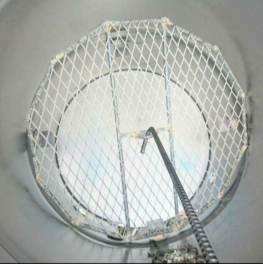 ドラム缶焚き火台 購入前に説明文を 読みコメントくださいよろしくお願いいたします