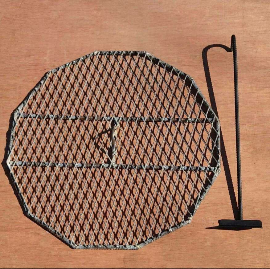 ドラム缶焚き火台 購入前に説明文を 読みコメントくださいよろしくお願いいたします