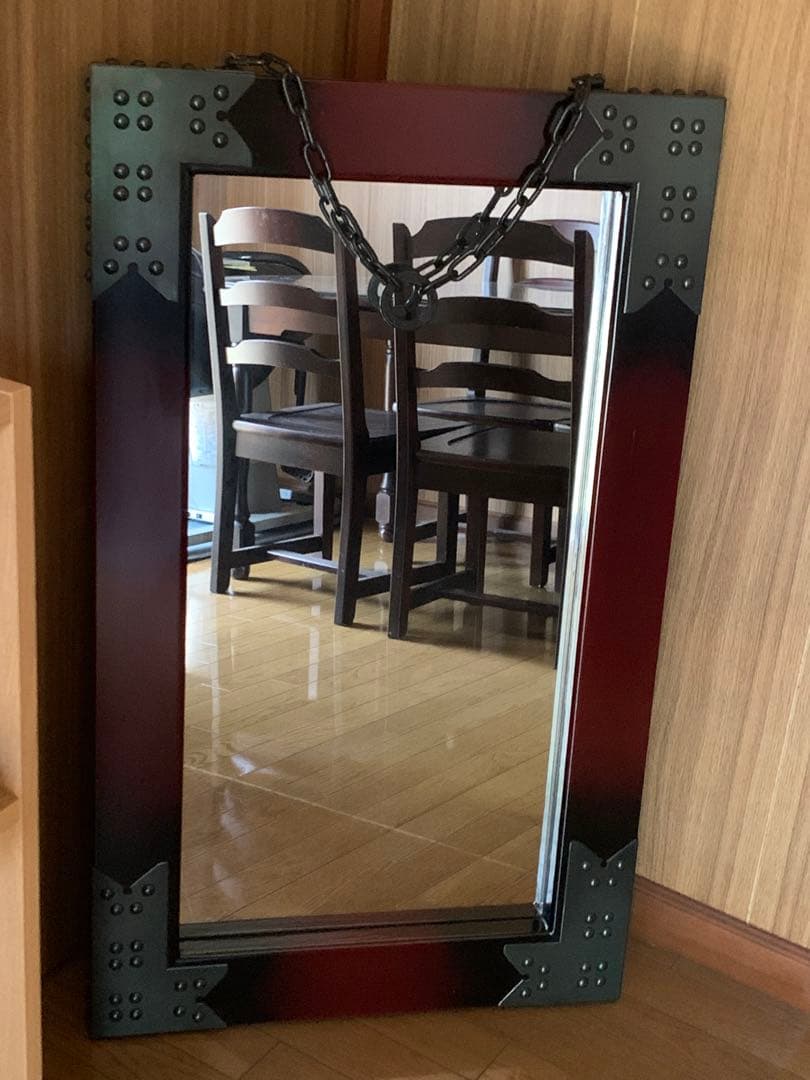 民芸品　大型壁掛け鏡 チェーン付き　ダークブラウン