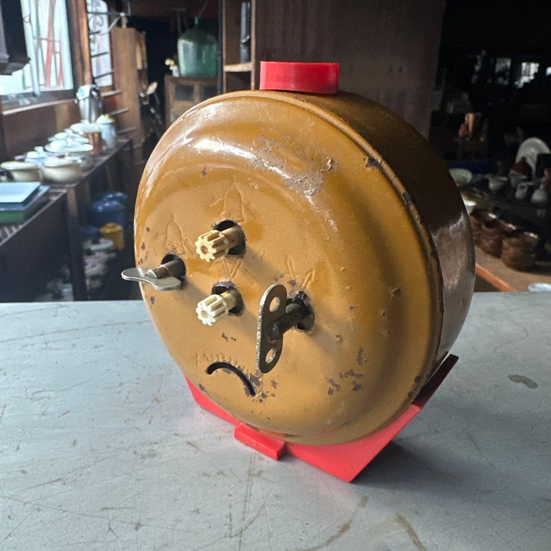 旧ソビエト　ゼンマイ置時計2個　ヴィンテージ実働品　レトロポップ　ペアウォッチ