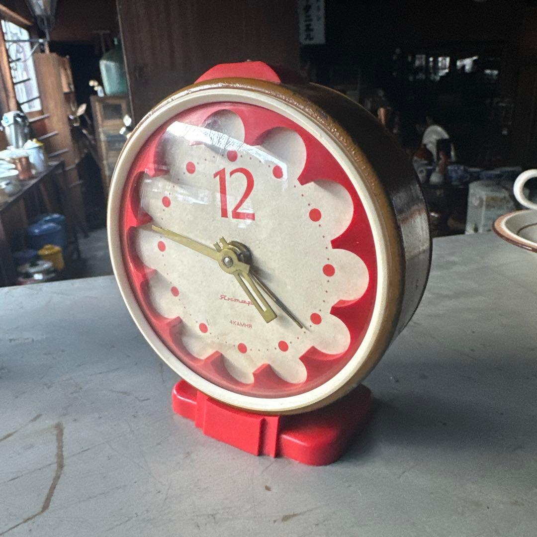旧ソビエト　ゼンマイ置時計2個　ヴィンテージ実働品　レトロポップ　ペアウォッチ