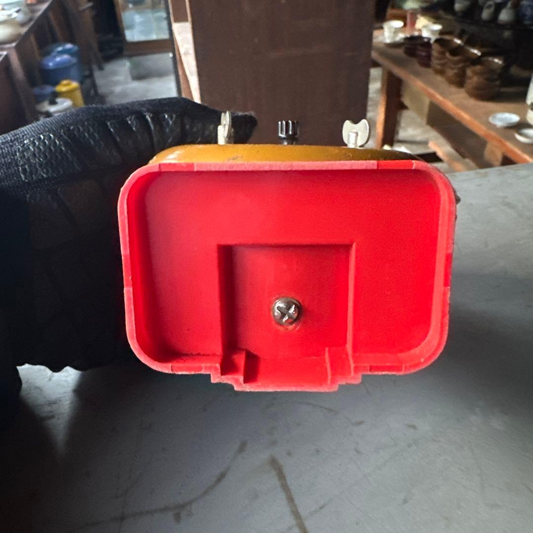 旧ソビエト　ゼンマイ置時計2個　ヴィンテージ実働品　レトロポップ　ペアウォッチ