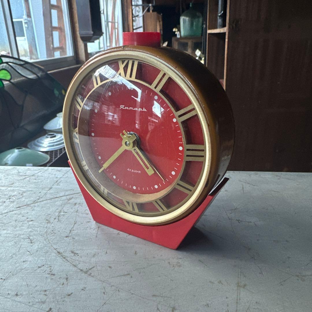 旧ソビエト　ゼンマイ置時計2個　ヴィンテージ実働品　レトロポップ　ペアウォッチ