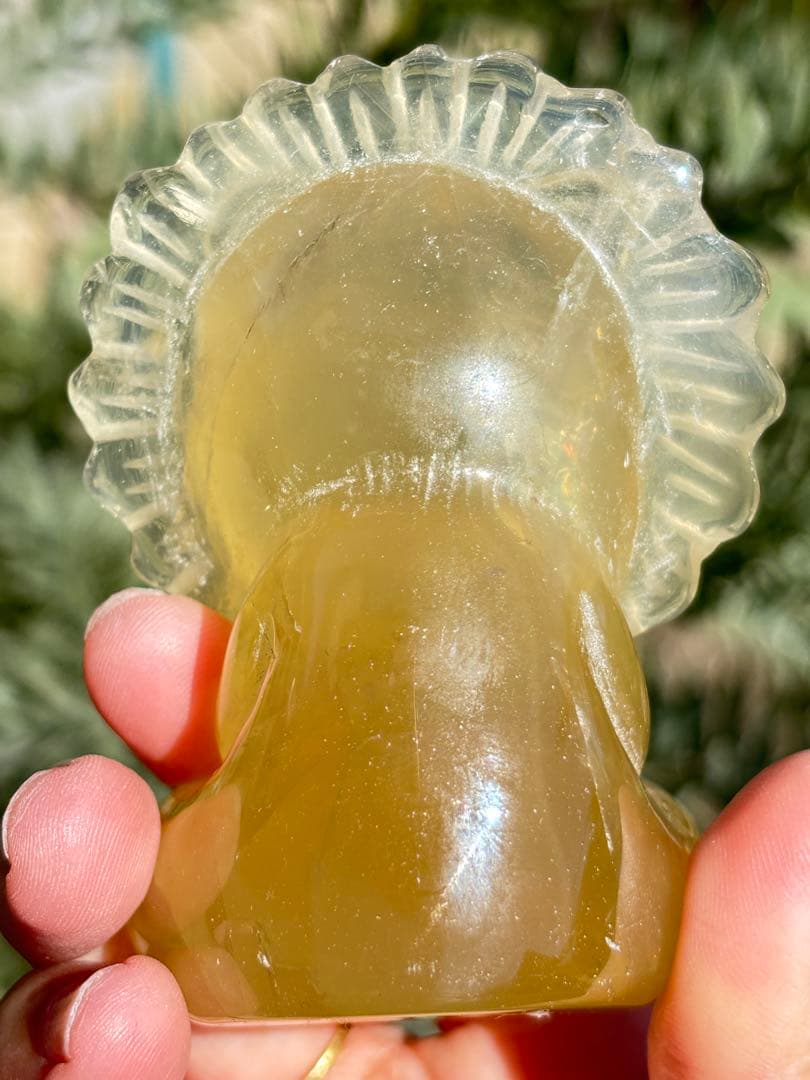 天然ナチュラルシトリン　非加熱　後ろにビックレインボー　ライオン　高品質