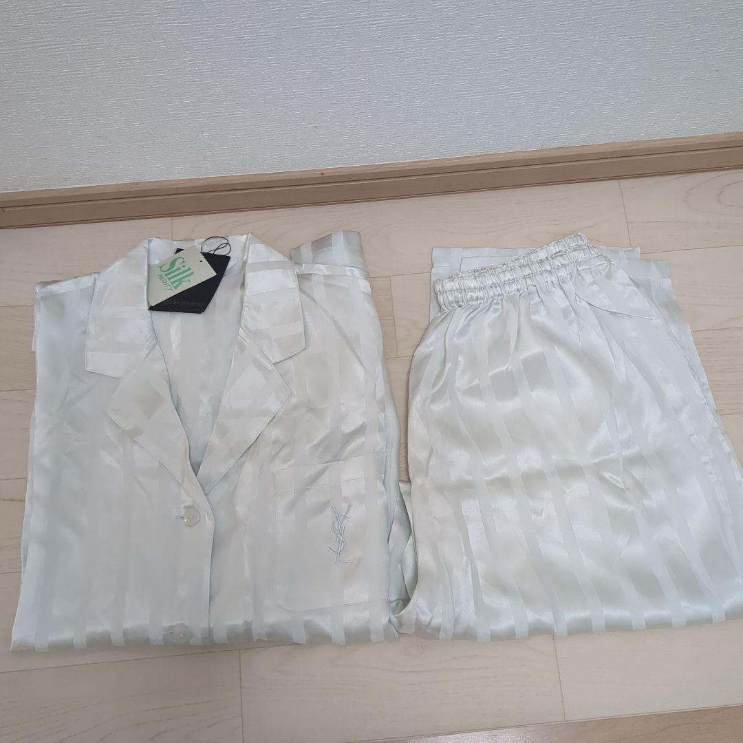 イヴ・サンローラン長袖、長ズボンシルクナイティ