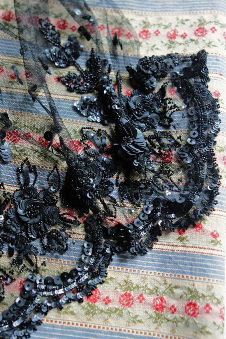 フランスアンティーク　オートクチュール刺繍 リュネビル刺繍　ピース　希少