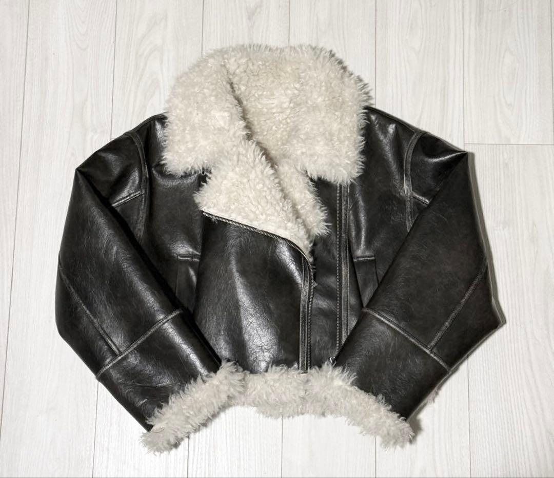 今月までの購入1500引　MURUA ヴィンテージライクショートフェイクムートン