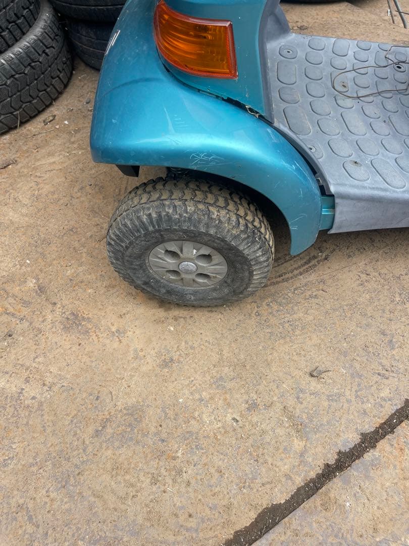 《引き取り限定》 《 岩手奥州》SUZUKI　セニアカー