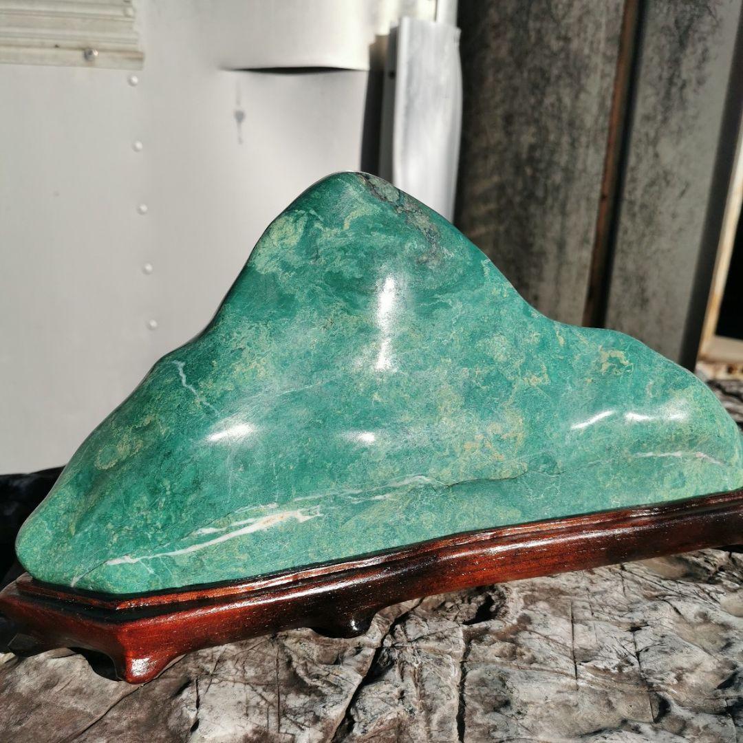 ナミビア　翡翠　3.8キロ　ヒスイ　鑑賞石　石　置物　オブジェ　インテリア