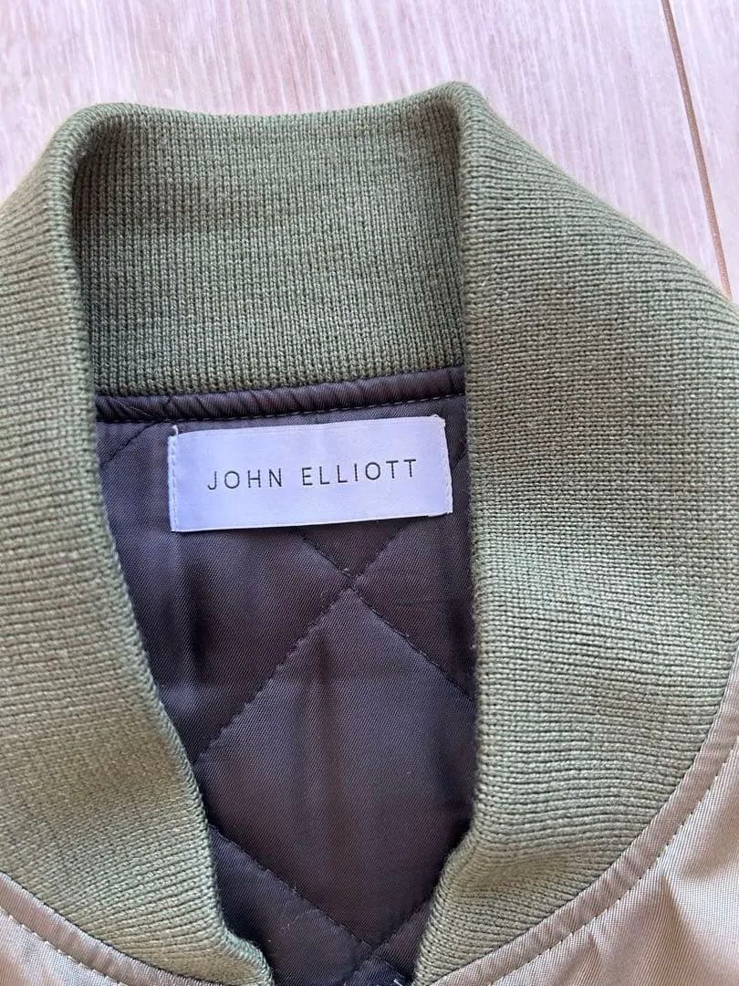 John Elliott MA1オリーブ サイズ2 クリーニング済み 値下げ
