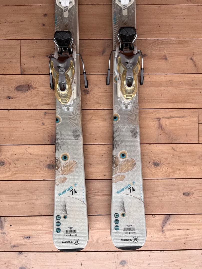 ROSSIGNOL 孔雀、希少　スキー ビンディング付