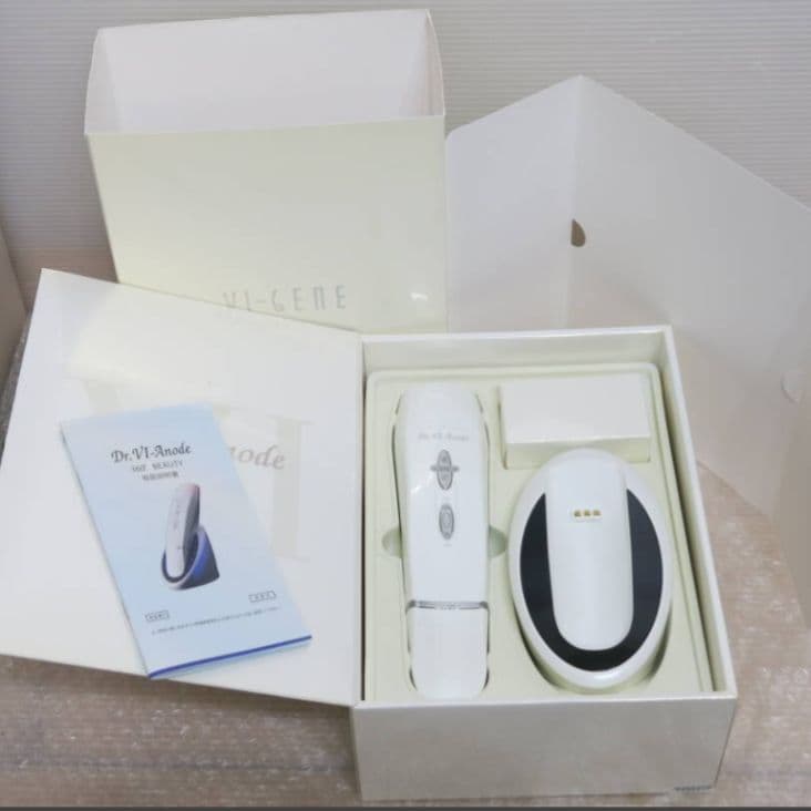 c*n様 美顔器 ドクター ヴィアノード Dr.VI-Anode 360° BE