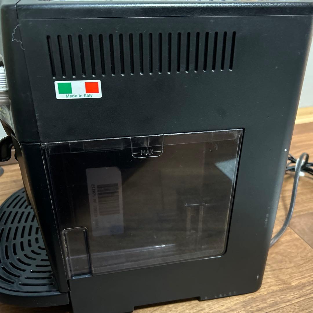 デロンギ　マグニフィカ　全自動コーヒーマシン