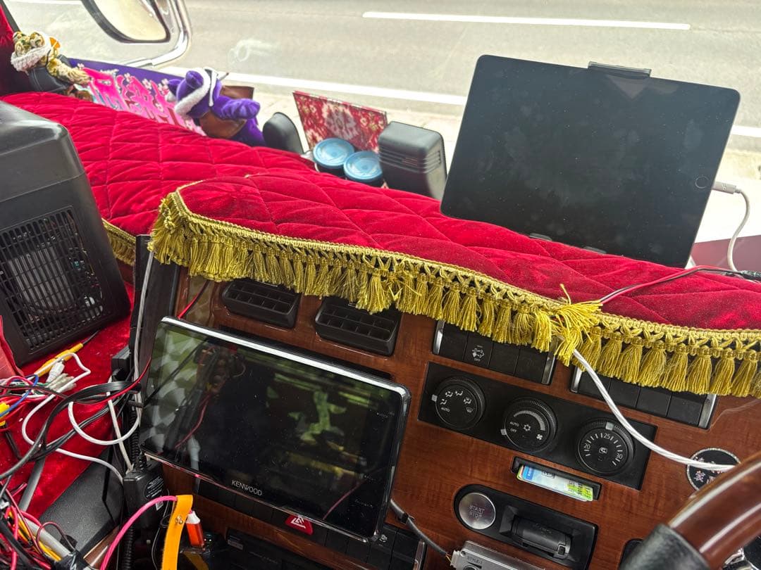 金華山コスモスエンジ内装