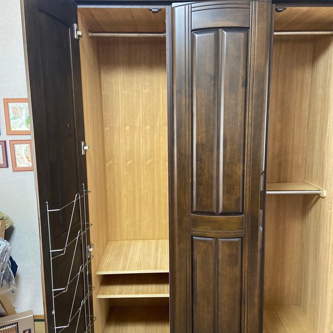 ダークブラウン 3扉タンス