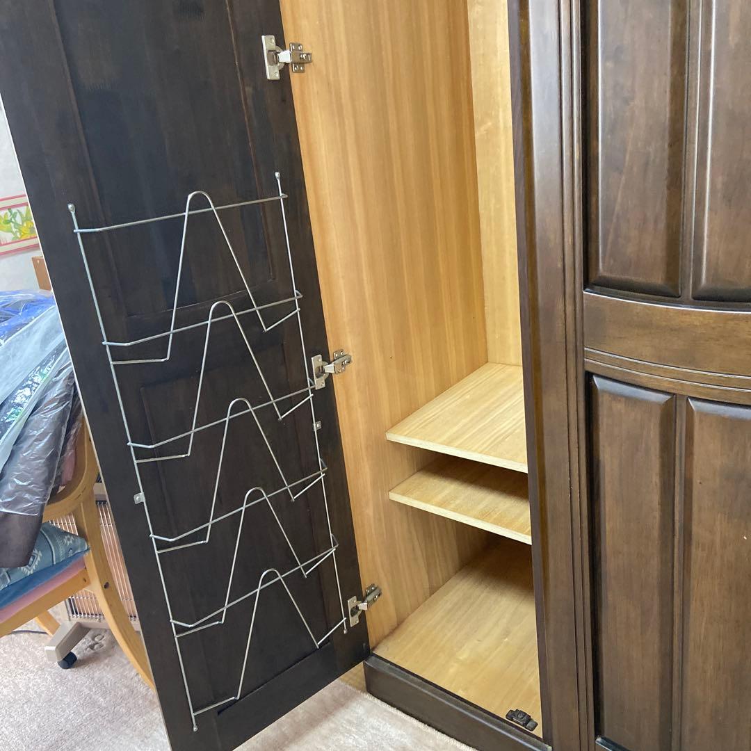 ダークブラウン 3扉タンス