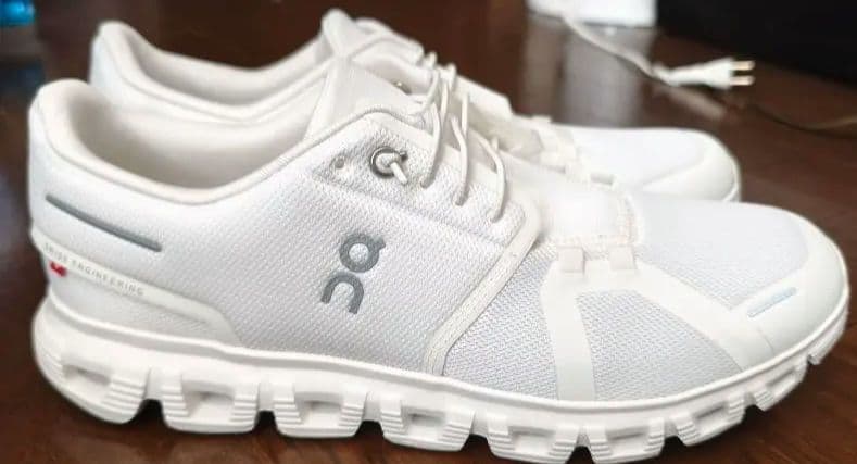 On cloud6 28cm 新品未使用　クラウド6