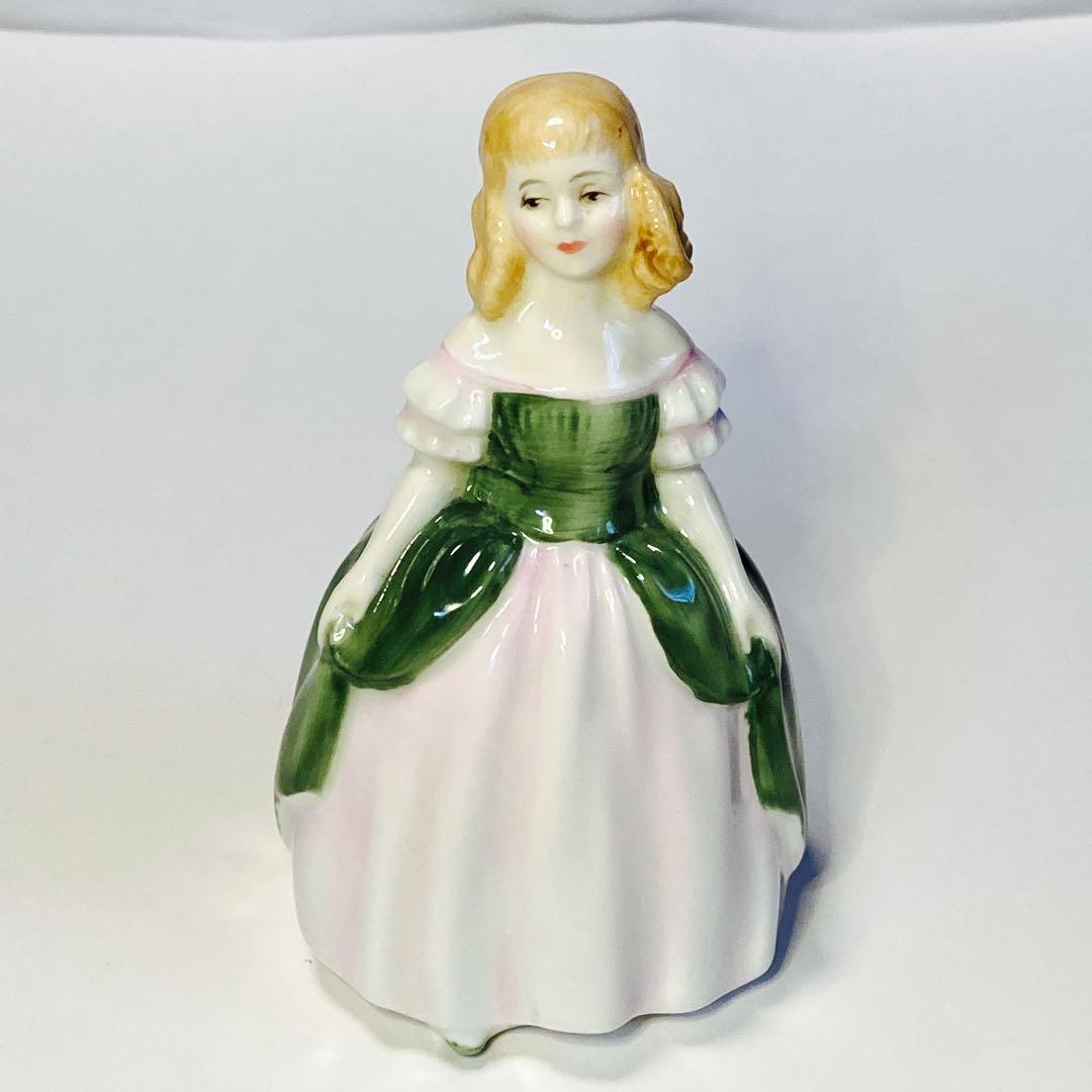   PENNY ロイヤルドルトン　陶器人形　フィギュリン