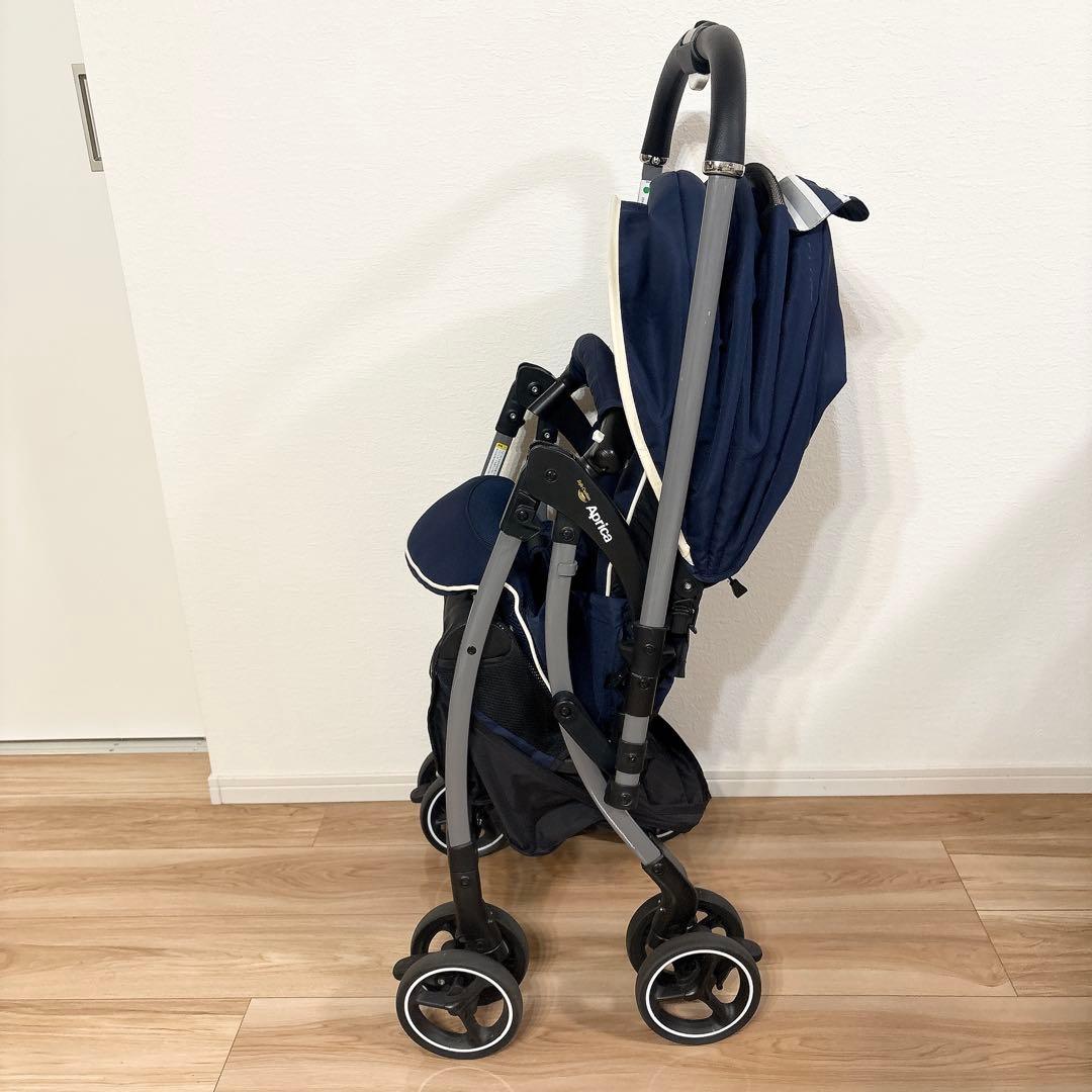 ✨美品✨ アップリカ ラクーナ ソファークッション オート4輪 対面式 送料無料