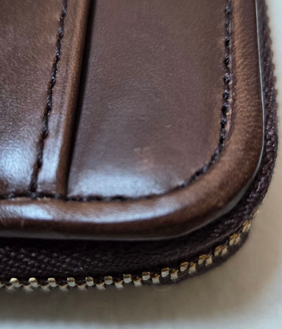 【タイ】ganzo GH5-C ラウンドファスナー小銭入れ チョコ