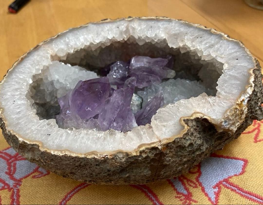 ジオード？水晶？