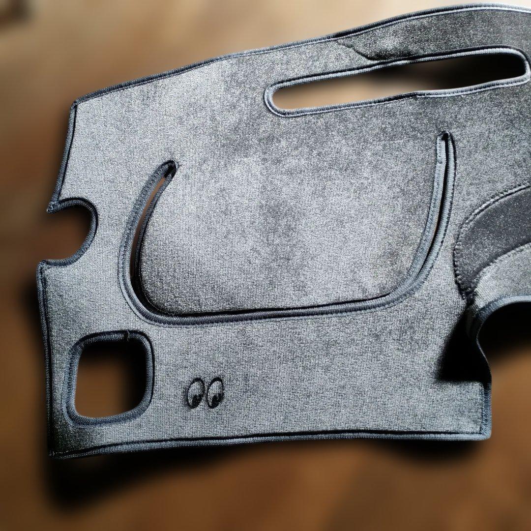 ムーンアイズ　ダッシュマット　ミラジーノ用