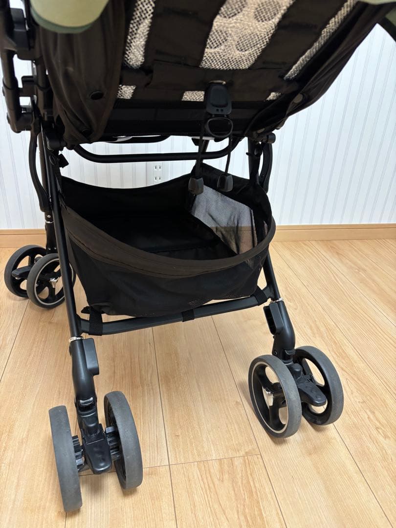 【数量限定モデル】アップリカ ラクーナクッション AEリミテッド グリーン