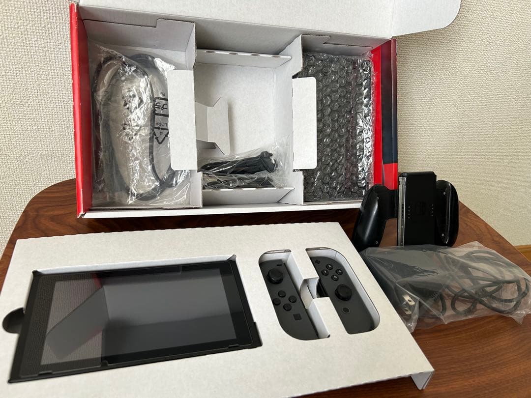 【限定特価!!】Switch 本体 グレー 箱あり 付属品完備 動作確認済