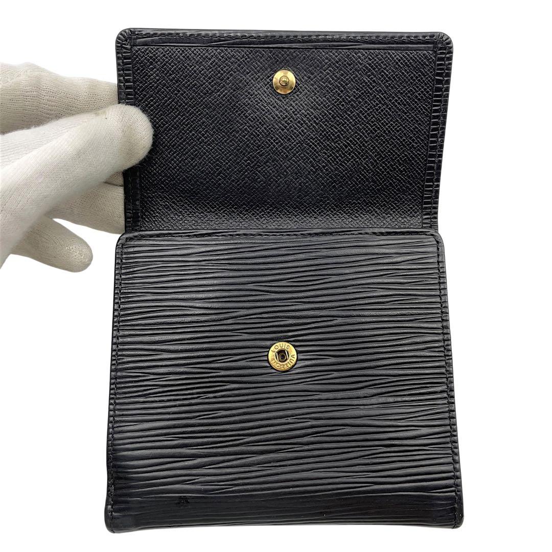 【美品】LOUIS VUITTON ルイヴィトン　折り財布　エピ　黒　ブラック