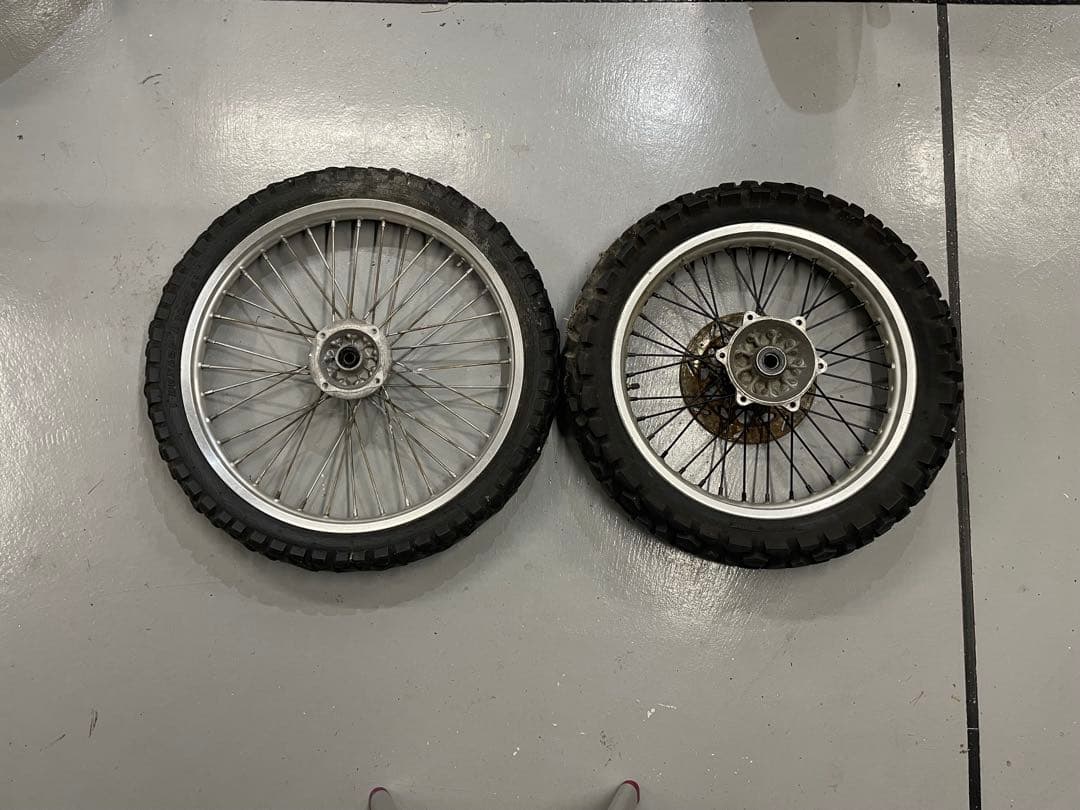 klx250 dトラッカー　ホイール　オフロードタイヤ