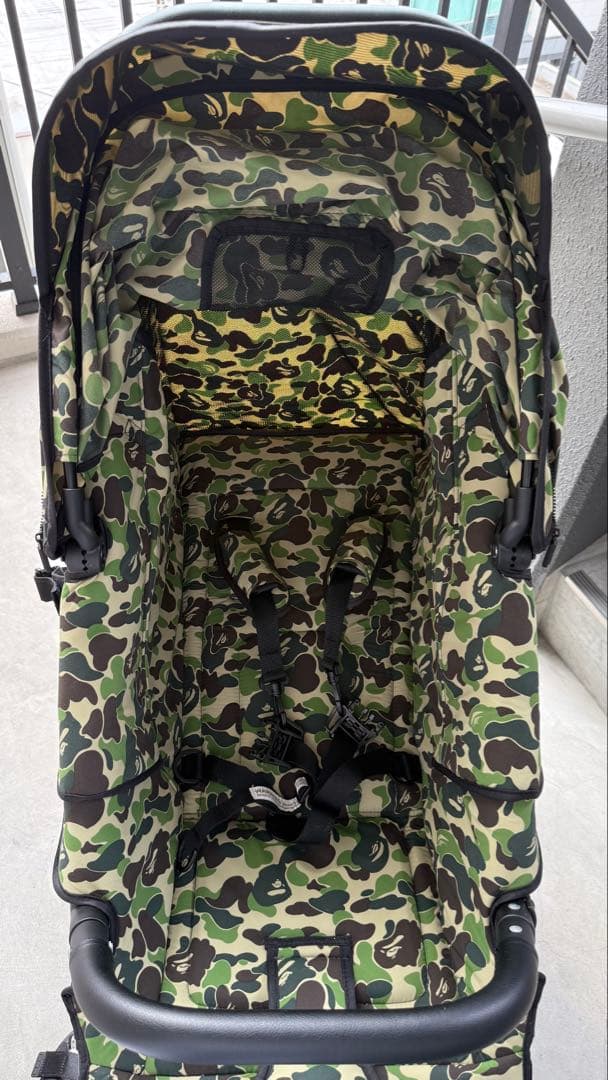 A BATHING APE × AIRBUGGYコラボ　迷彩 ベビーカー