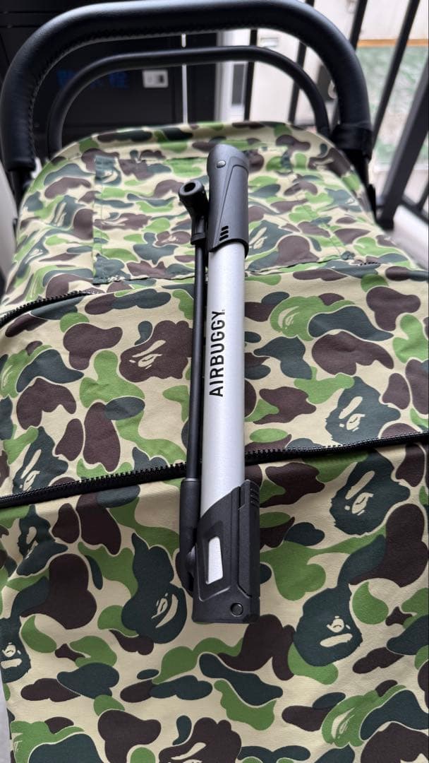 A BATHING APE × AIRBUGGYコラボ　迷彩 ベビーカー