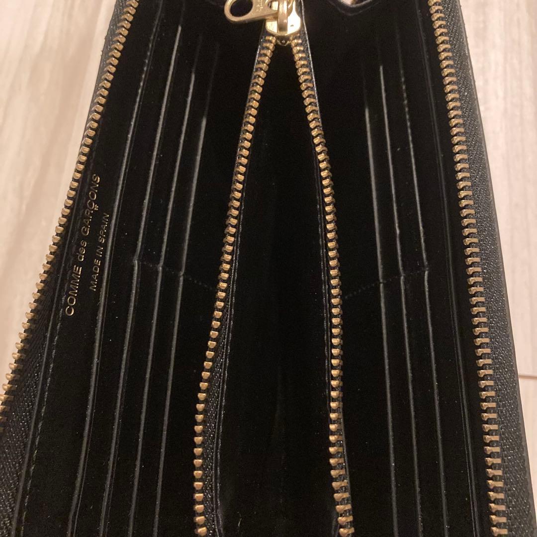 コムデギャルソン ヒュージロゴ ラウンドジップ 長財布
