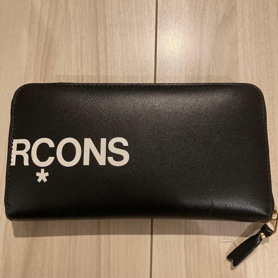 コムデギャルソン ヒュージロゴ ラウンドジップ 長財布