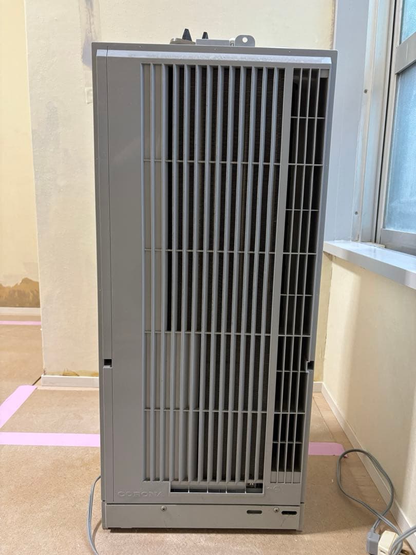CORONA☆窓枠ウインドエアコン☆CW-1819☆2019年製(枠付き)