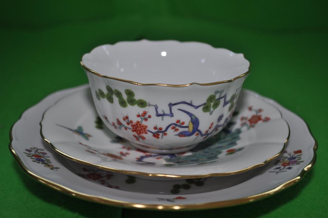 【マイセン】シノワズリ柿右衛門様式柴垣に松竹梅・鳥文スリーセット