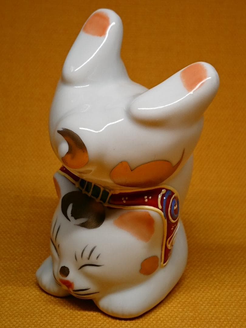 【美品】猫　招き猫　九谷　陶器　置物　インテリア　工芸品　美術品　A1328