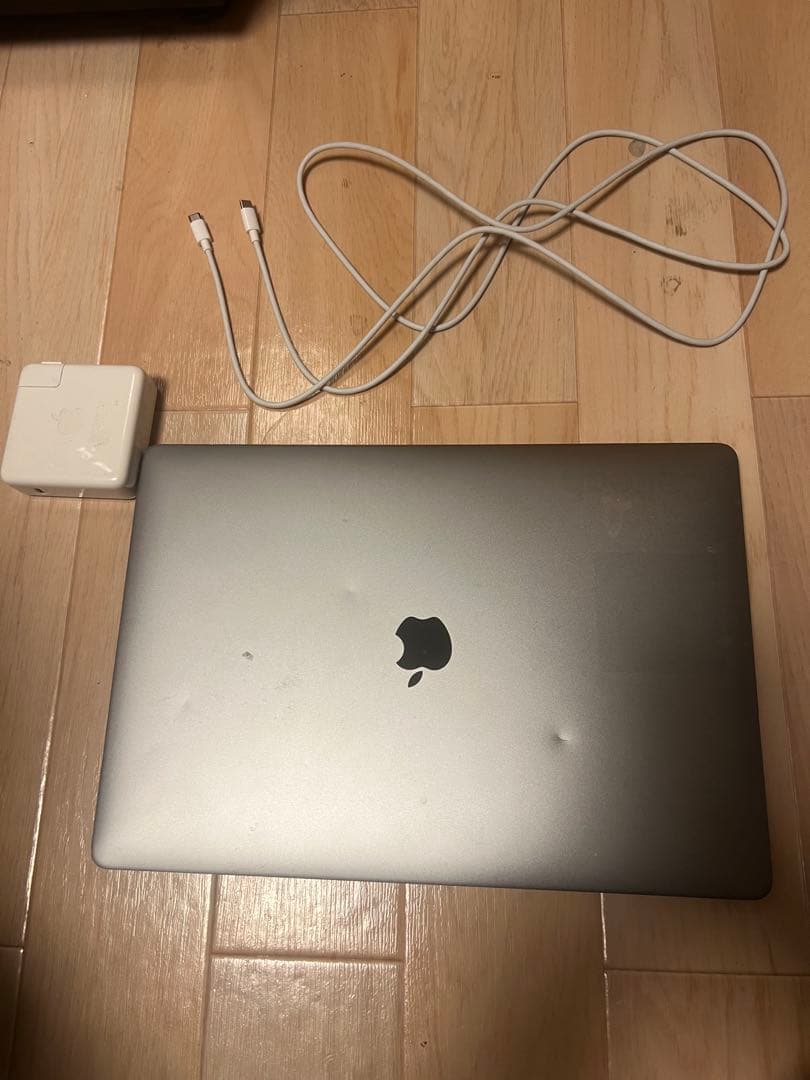 MacBook本体 Mac book pro 2016 15 corei7 16gb 500gb