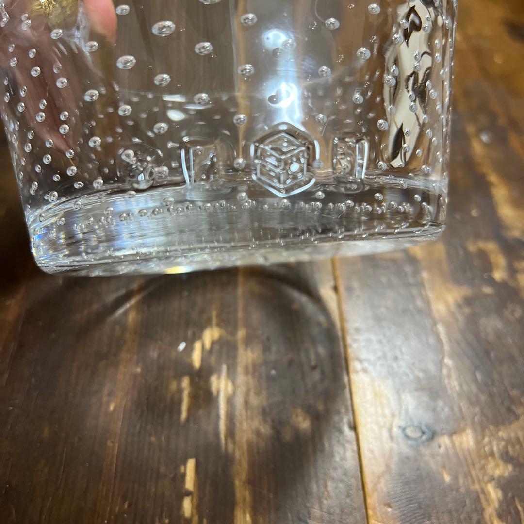 人気ガラス作家　津坂陽介　富山ガラス工房　鳥の入れ物　　金箔銀箔　吹きガラス