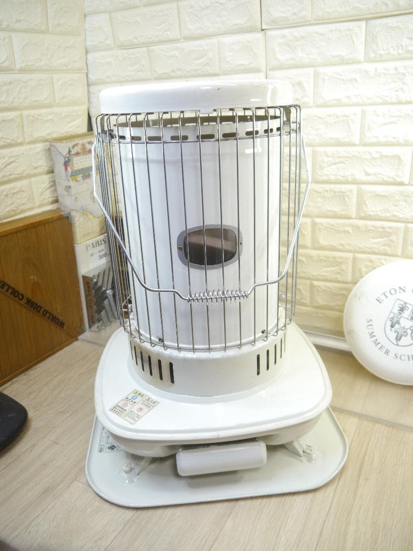 送料込◆2014⑨◆コロナ 石油ストーブ 円筒形ホワイト ストーブ 安全ガード付