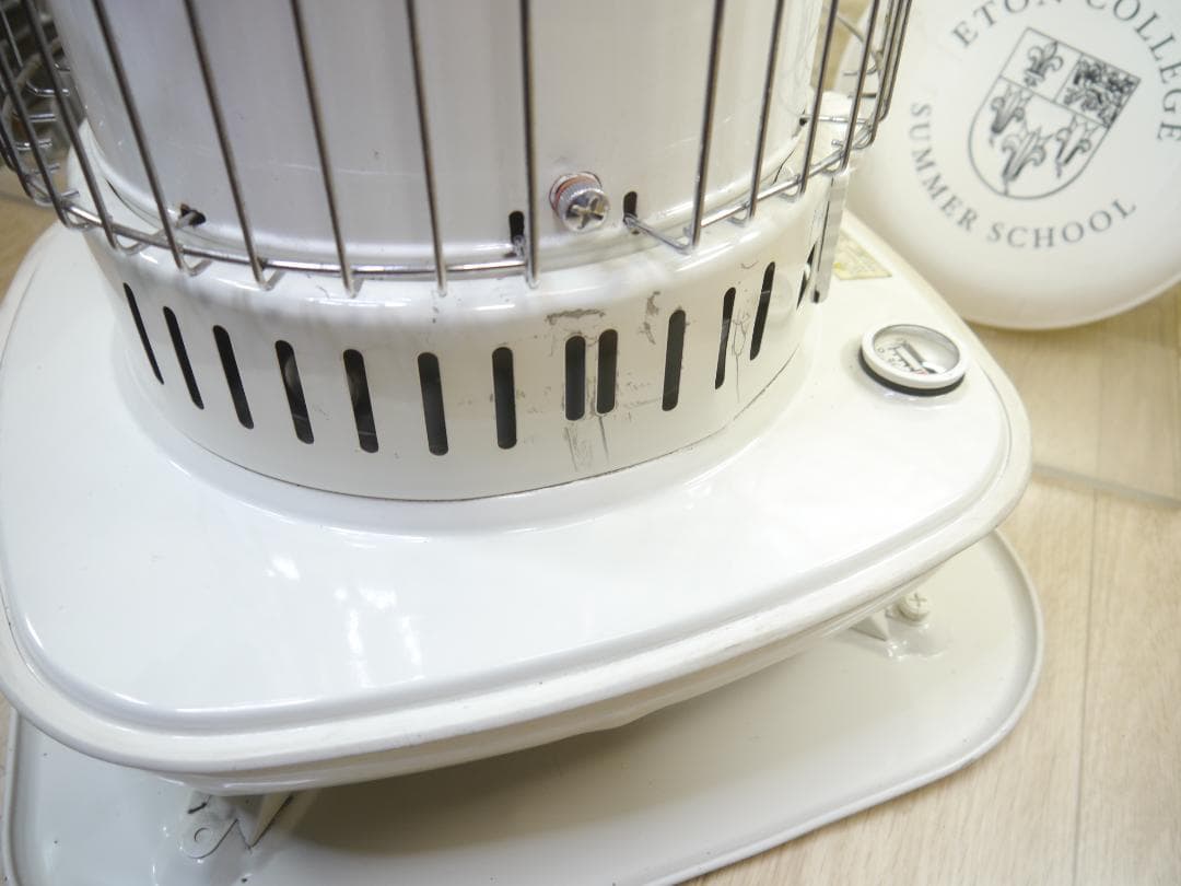 送料込◆2014⑨◆コロナ 石油ストーブ 円筒形ホワイト ストーブ 安全ガード付